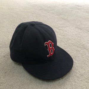 NEW ERA 59FIFTY BOSTON RED SOX AUTHENTIC COLLECTION ON-FIELD FITTED HAT FREE